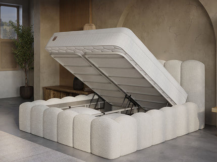 Boxspring Dreamhouse Harmony, opbergruimte diagonaal geopend naast nachtkastje